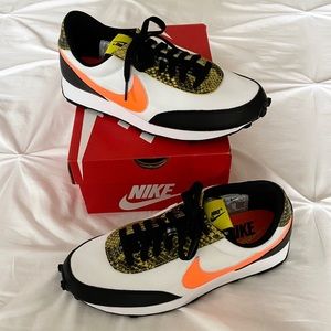 Nike Women’s Daybreak